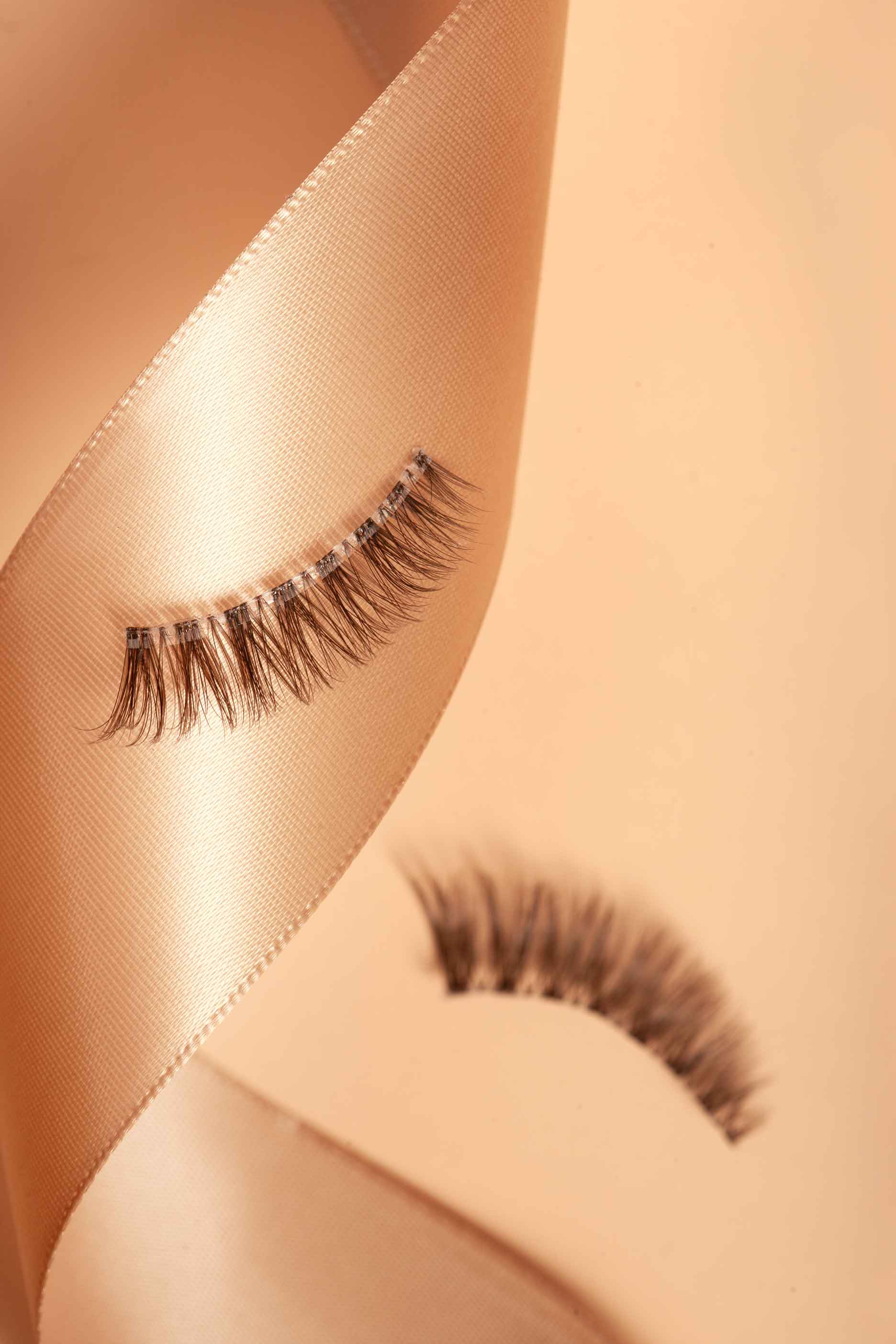 OKT Lashes. Best false eyelashes. Cat eyelashes. Best fake eyelashes. Edmonton False Eyelashes. Fake eyelashes. How to clean false eyelashes. How to apply false eyelashes. Fake eyelash storage. False eyelashes storage. Reusable false eyelashes.