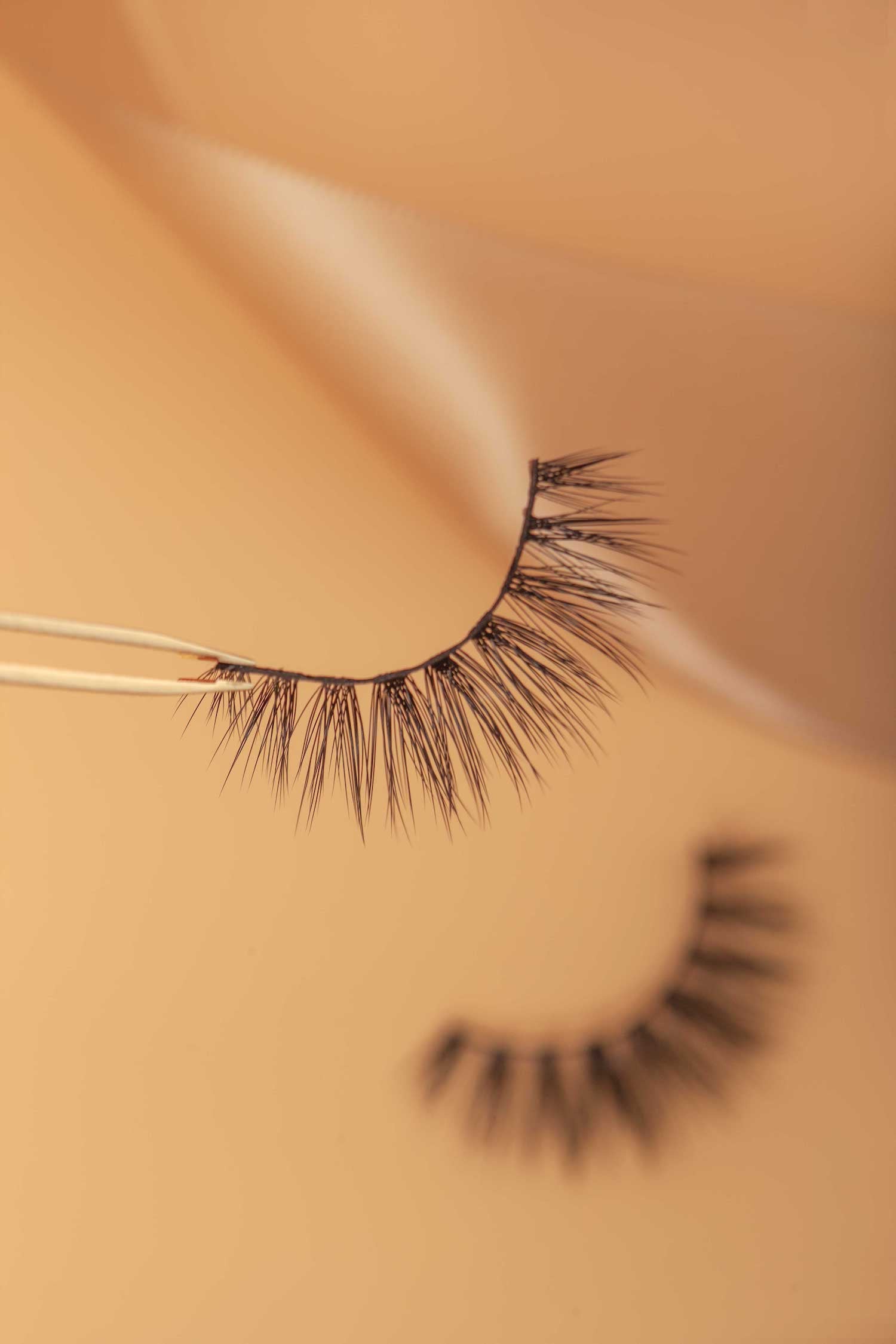 OKT Lashes. Best false eyelashes. Doll eyelashes. Best fake eyelashes. Edmonton False Eyelashes. Fake eyelashes. How to clean false eyelashes. How to apply false eyelashes. Fake eyelash storage. False eyelashes storage. Reusable false eyelashes.