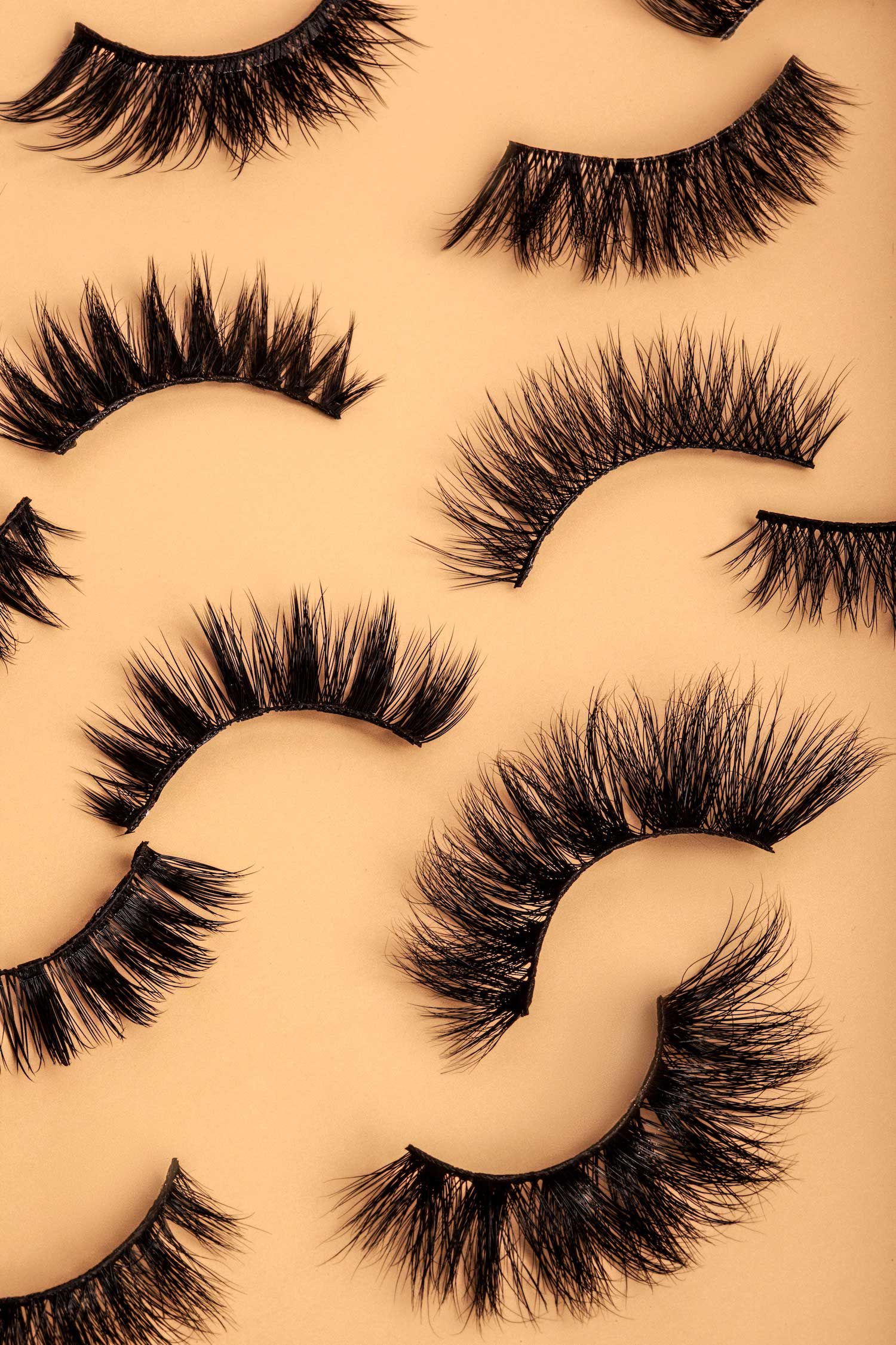 OKT Lashes. Best false eyelashes. Best fake eyelashes. Edmonton False Eyelashes.  Fake eyelashes. How to clean false eyelashes. How to apply false eyelashes. Fake eyelash storage. False eyelashes storage. Reusable false eyelashes.