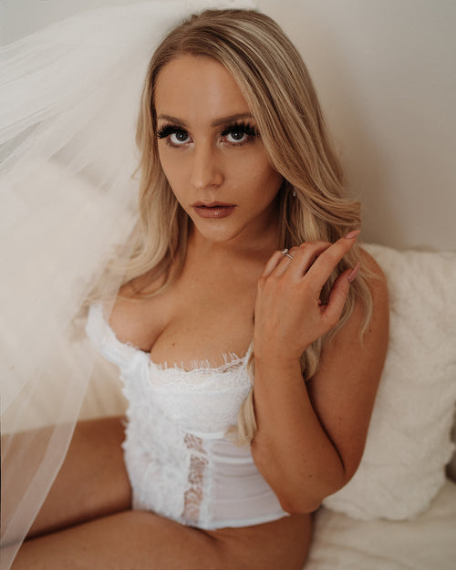 OKT Lashes. Wedding lashes. Best false eyelashes for brides. Bridal eyelashes. Best fake eyelashes. Edmonton False Eyelashes.  Fake eyelashes. How to clean false eyelashes. How to apply false eyelashes. Fake eyelash storage. False eyelashes storage. Reusable false eyelashes.