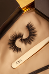 OKT Lashes. Best false eyelashes. Dramatic eyelashes. Best fake eyelashes. Edmonton False Eyelashes. Fake eyelashes. How to clean false eyelashes. How to apply false eyelashes. Fake eyelash storage. False eyelashes storage. Reusable false eyelashes.